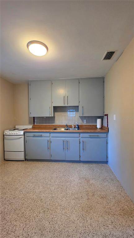 Foto del edificio - 1018 60th Ave N