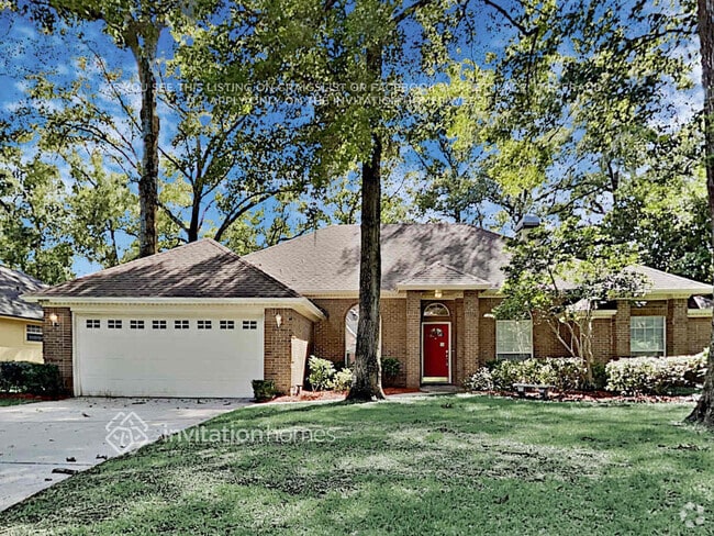 Building Photo - 11826 Clearwater Oaks Dr W