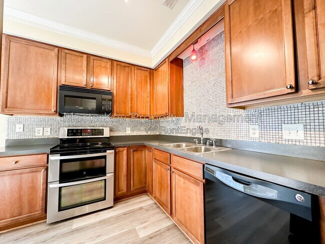 Foto del edificio - 205 Old Grove Ln