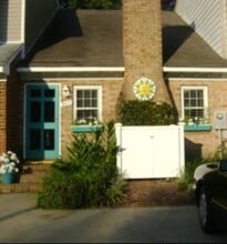 Building Photo - 947 Wildwood Square Ct