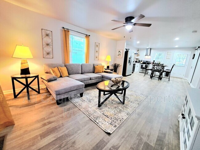Foto del edificio - 332 Turner St