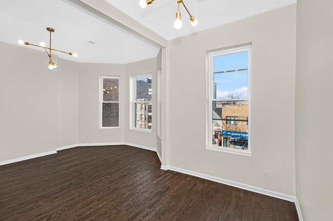 Foto del edificio - 1337 N Western Ave