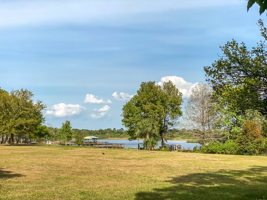 Foto principal - 151 S Triplet Lake Dr