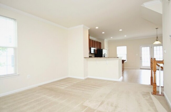 Foto del edificio - 464 Rolkin Rd