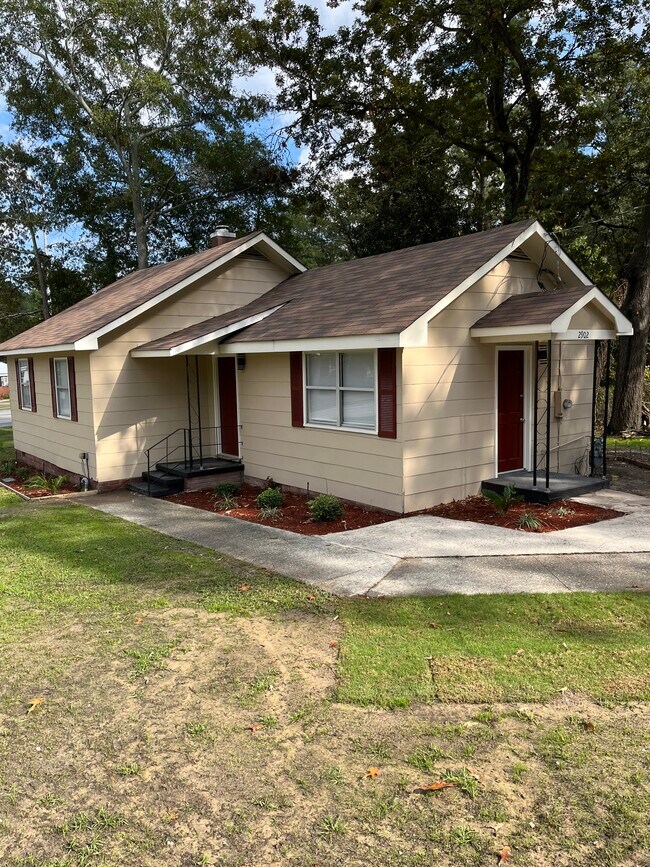 Foto del edificio - 2902 Shelby Dr