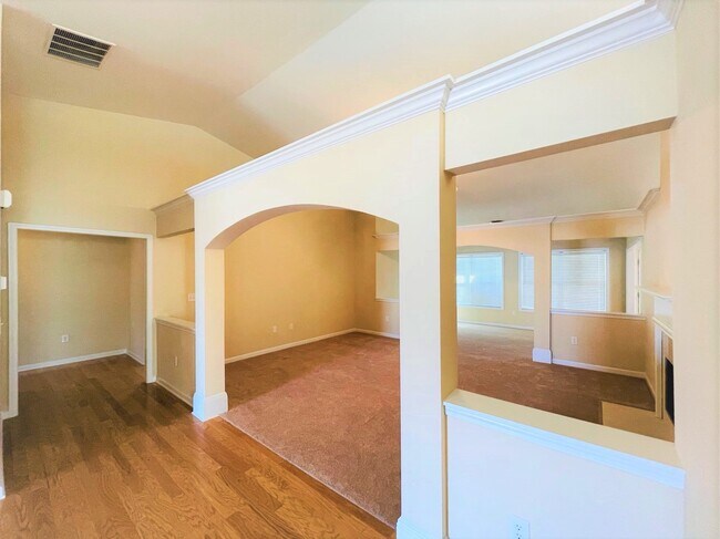 Foto del edificio - 2623 Carleton Gold Rd
