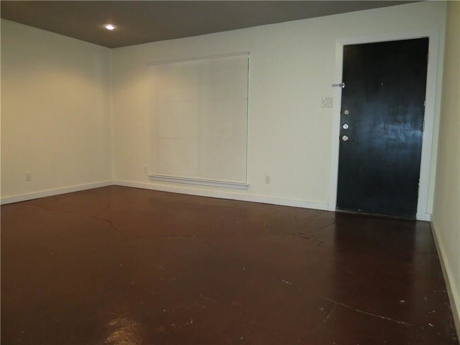 Building Photo - 4107 Avondale Ave