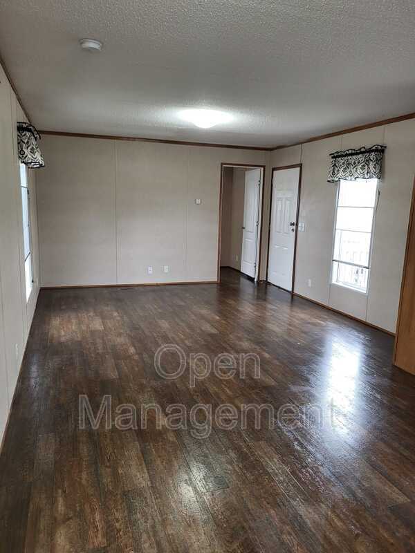 Building Photo - 3510 Bluegrass Park Dr