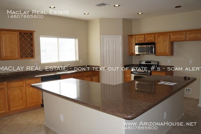 Building Photo - 6 bedroom in Gilbert AZ 85296