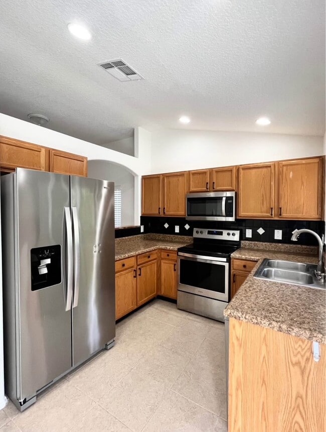 Building Photo - 13927 Corrine Key Pl