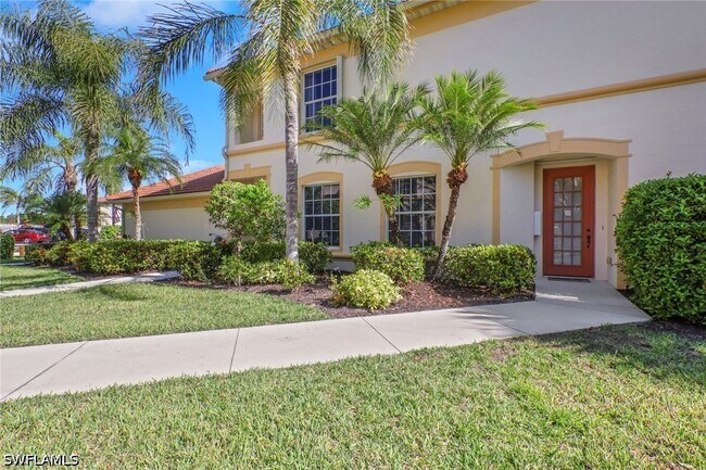 Foto del edificio - 7844 Clemson St