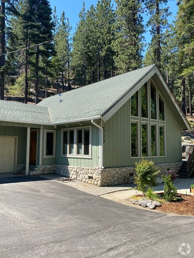 Ansaldo Acres Houses for Rent Stateline, NV 1 Homes