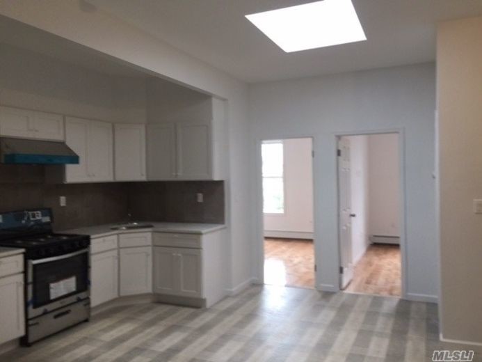 Foto principal - 9010 43rd Ave