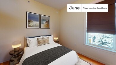 Building Photo - Room in Shared 3 bed/1.5 bath home