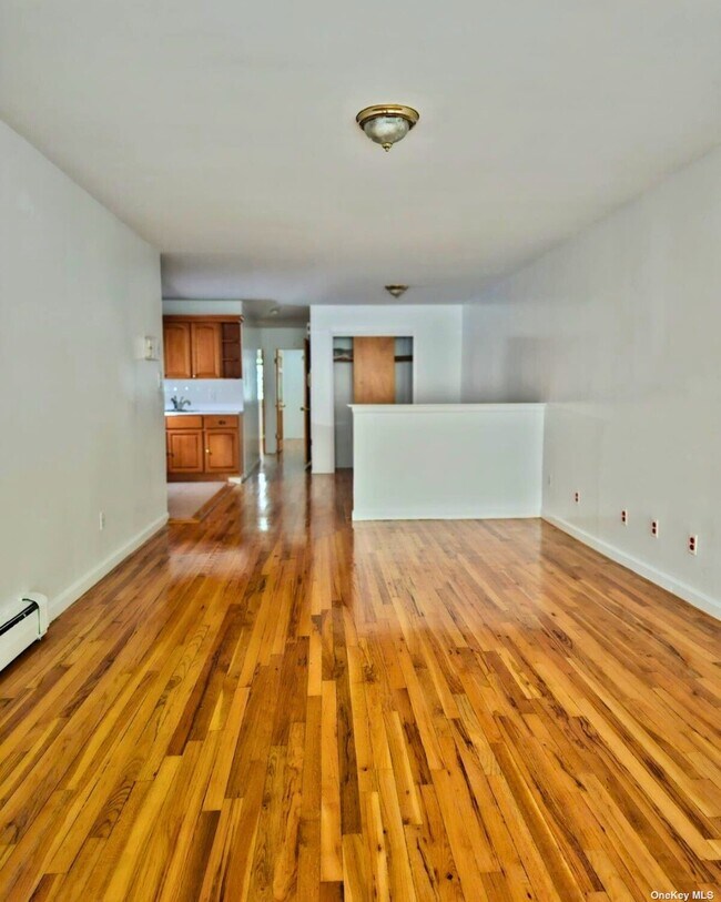Building Photo - 25-28-28 35th St