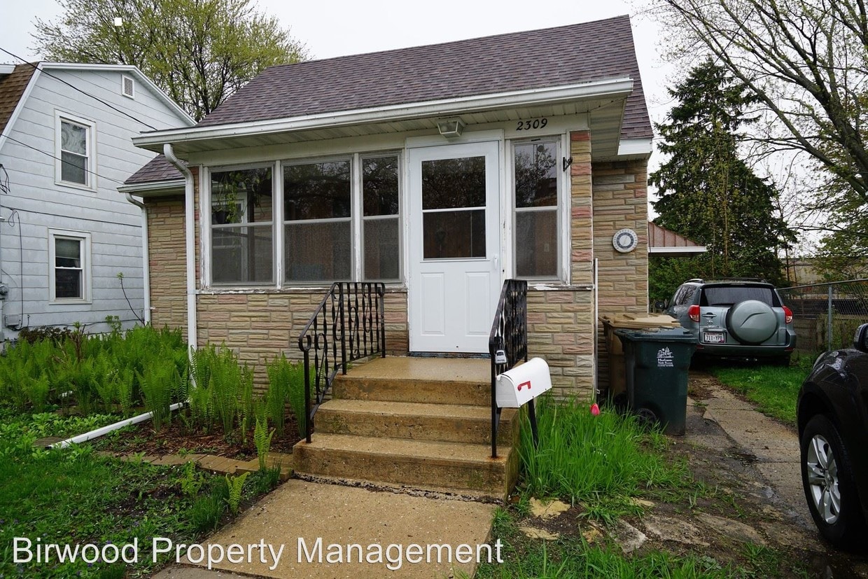Primary Photo - 2 br, 1 bath Apartment - 2309 Superior St.