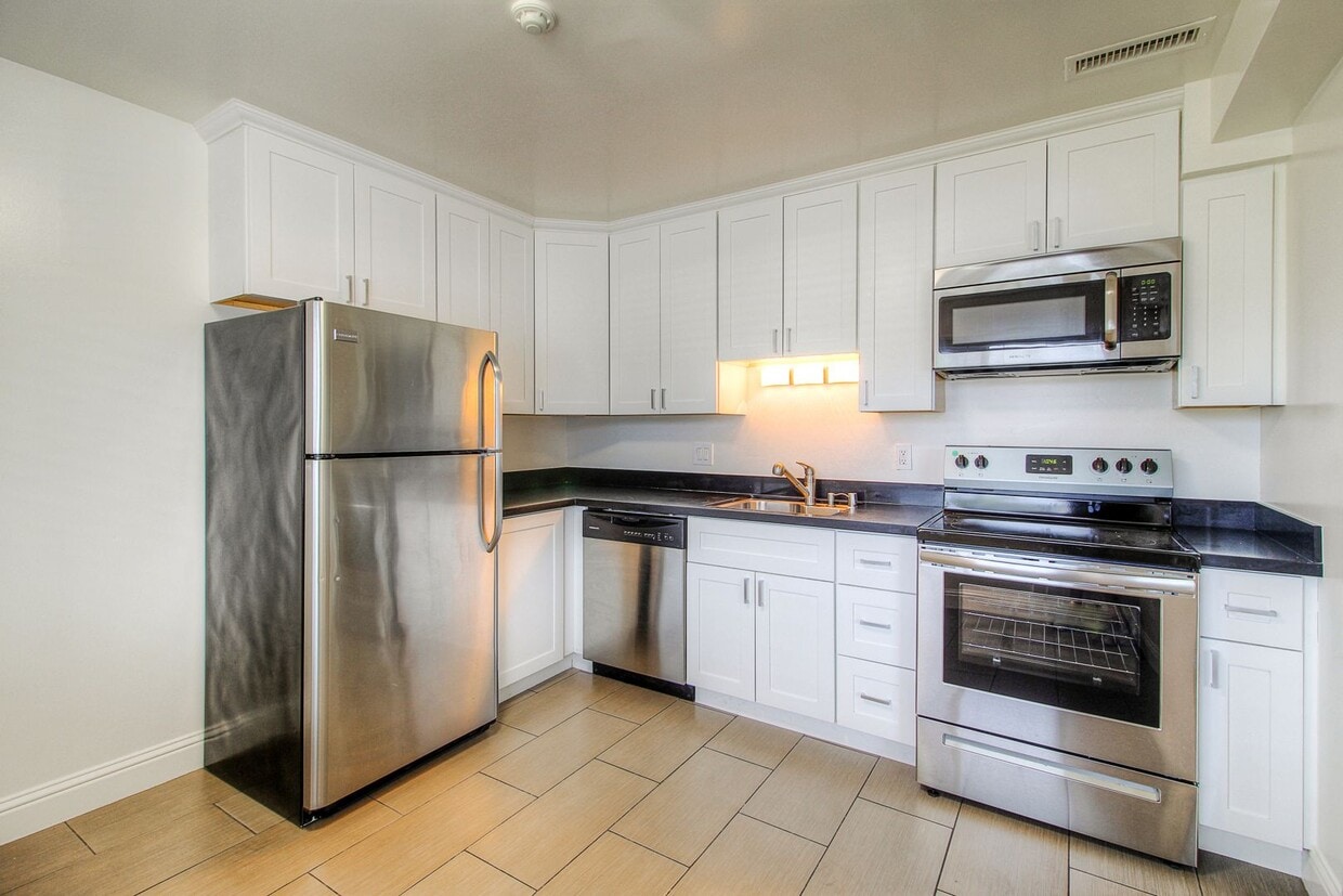 Primary Photo - 1532 Atlanta Ct