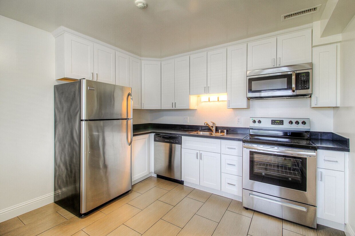 Primary Photo - Renovated 2x1 in Bennett Valley