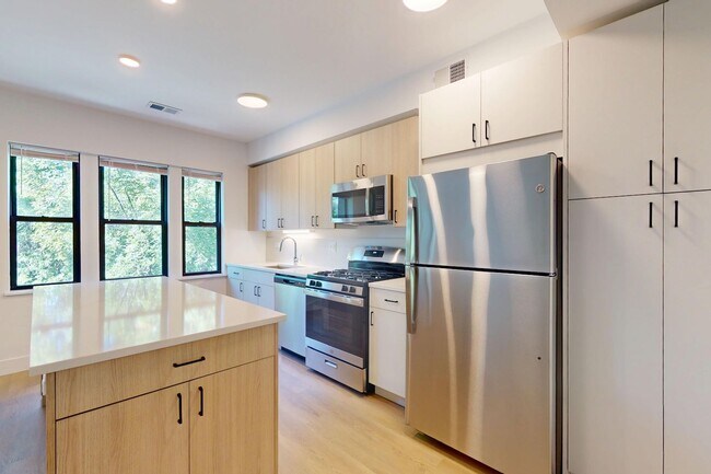 Plano de planta - 1323 E. 57th St