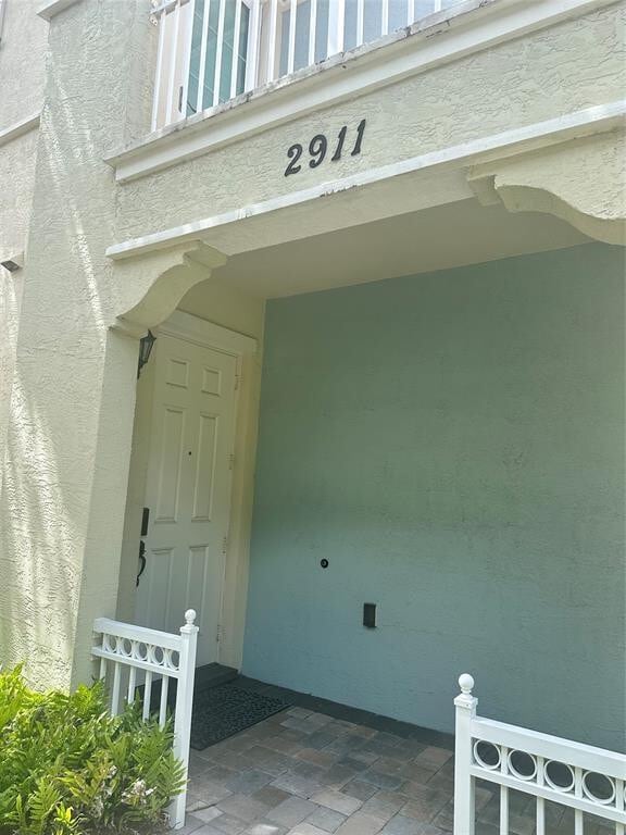 Building Photo - 2911 Cascada Isle Way