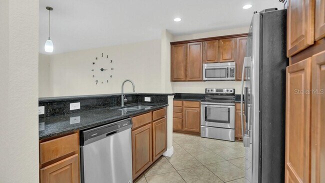 Building Photo - 8057 Prestbury Dr