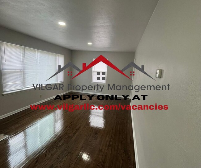 Foto del edificio - Gorgeous 3 spacious bedrooms, 1 attractive...