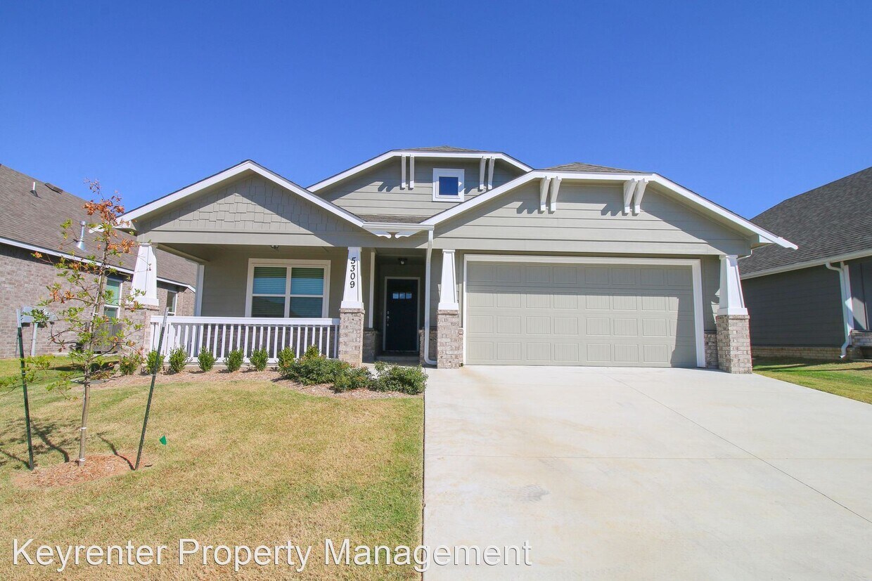 4 br, 3 bath House 5309 S Nassau Ave House Rental in Sand Springs