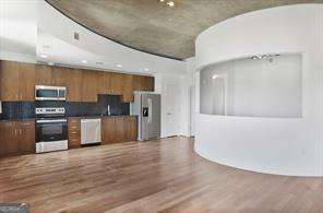 Building Photo - 250 Pharr Rd NE