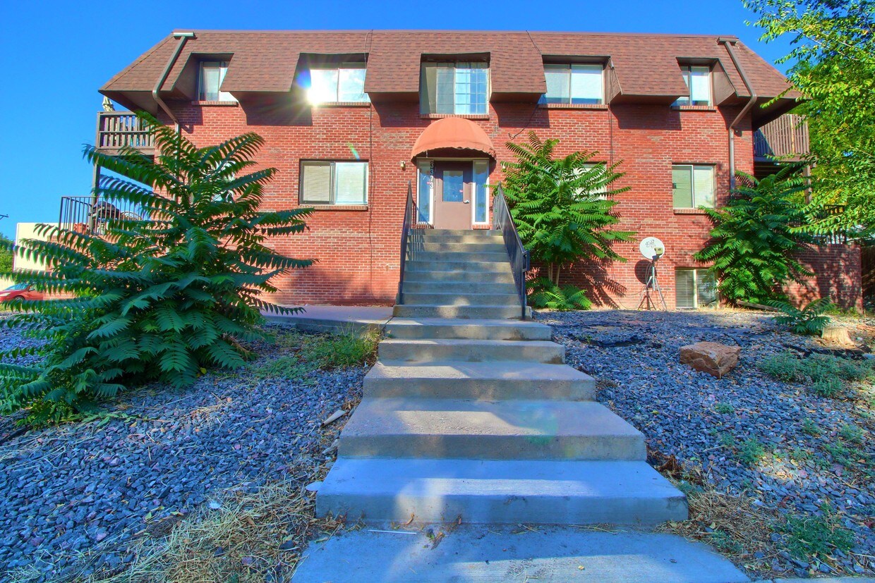 3373 S Alcott St, Sheridan, CO 80110 Apartments in Sheridan, CO