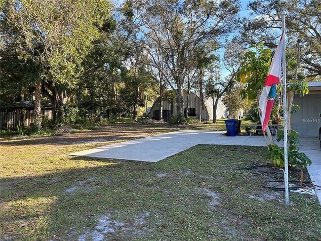 Building Photo - 672 Pineapple Pl