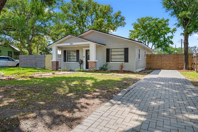 Building Photo - 5802 N Suwanee Ave