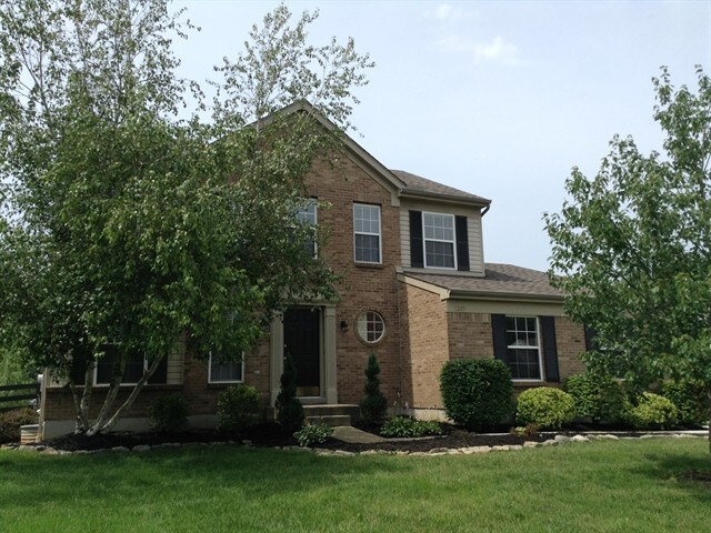 Foto principal - 1205 Emery Ridge Dr