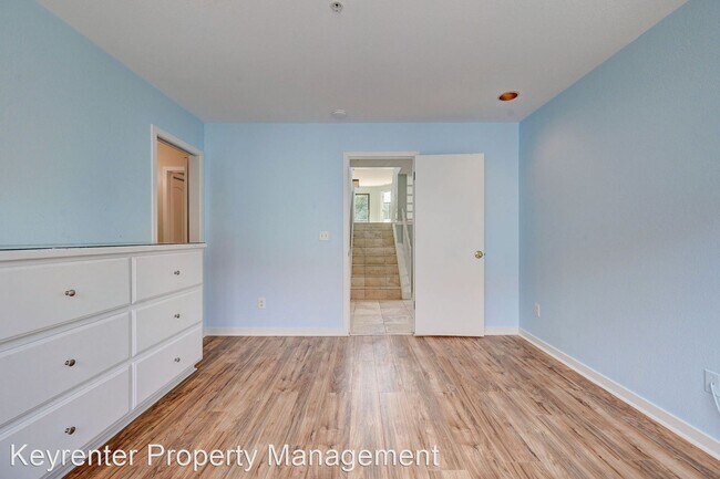Foto del edificio - 3 br, 3 bath House - 812 Walnut St Unit E