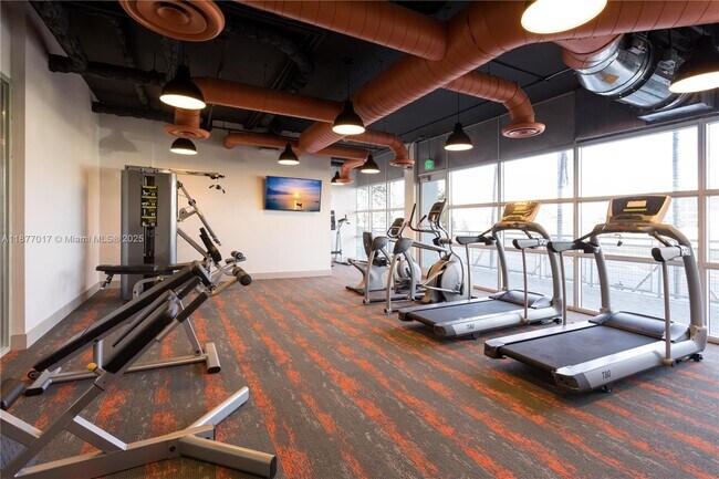 Foto del edificio - 3530 NW 36th St