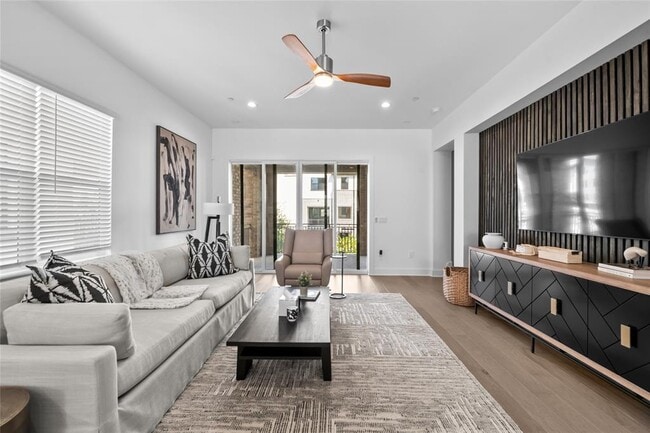 Building Photo - 4310 Authentic Dr