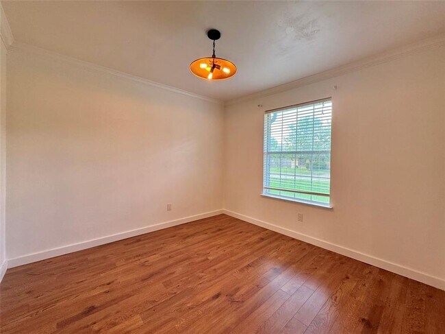 Foto del edificio - 1501 Greenfield Dr