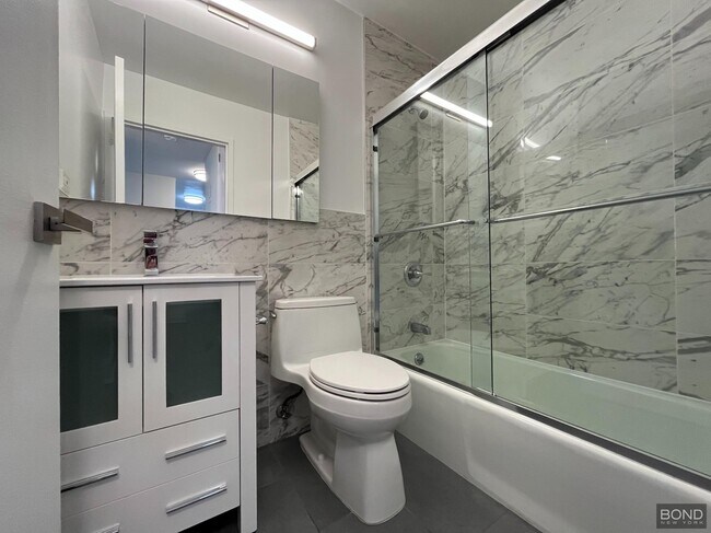 Foto del edificio - 400 E 71st St