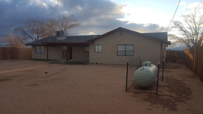 Building Photo - 19660 Neuralia Rd