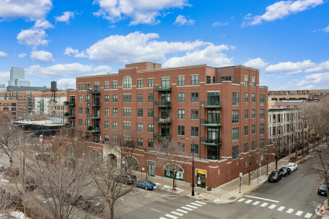 Building Photo - 1301 W Washington Blvd