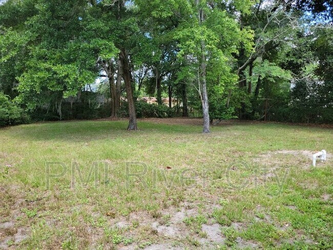 Foto del edificio - 10616 Haverford Rd