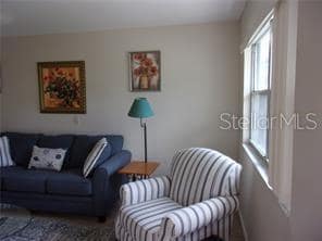 Building Photo - 1811 Bedford Ln