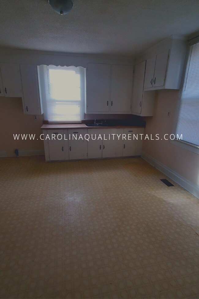 Foto del edificio - 2 bed 1 bath house