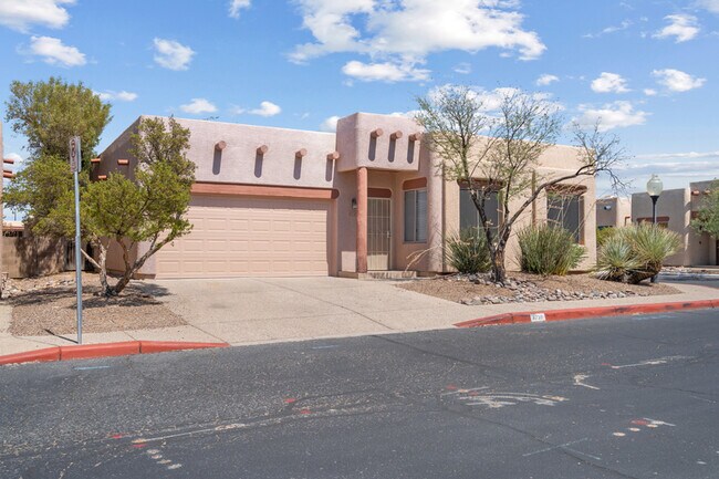 Foto del edificio - 3730 N Bay Horse Loop