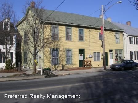 Primary Photo - 205-209 E Main St