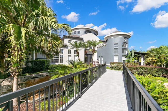 Building Photo - The Falls at New Tampa