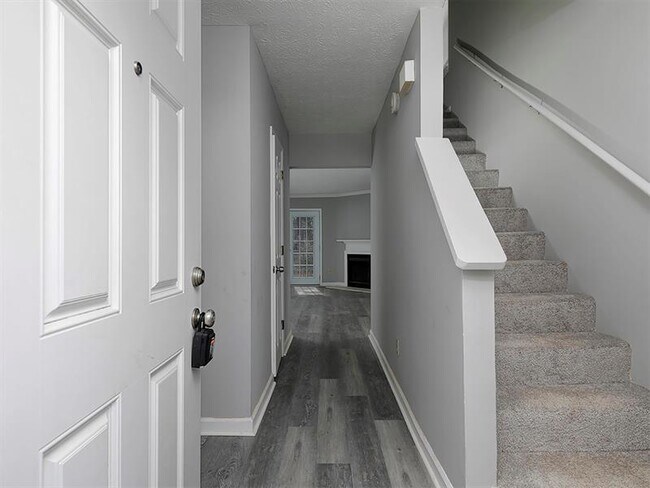 Building Photo - 351 W Post Oak Crossing SW