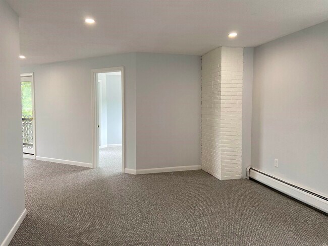 Building Photo - 129 NH-28