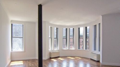 Building Photo - 695 Avenue Of The Americas