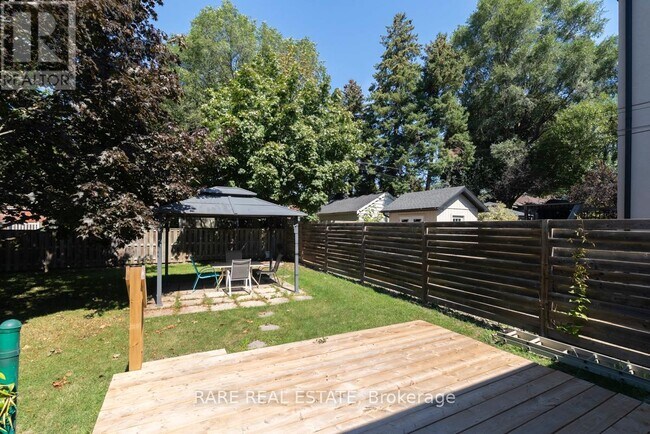 Photo du bâtiment - 18 Galbraith Ave