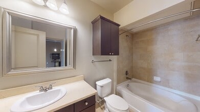 Interior Photo - Domain College Park